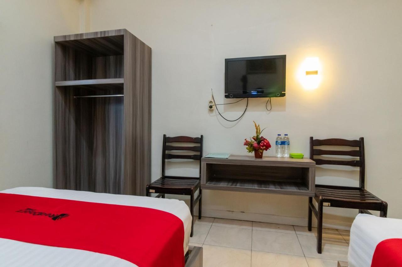 Hotel Reddoorz @ Pematangsiantar Exterior foto