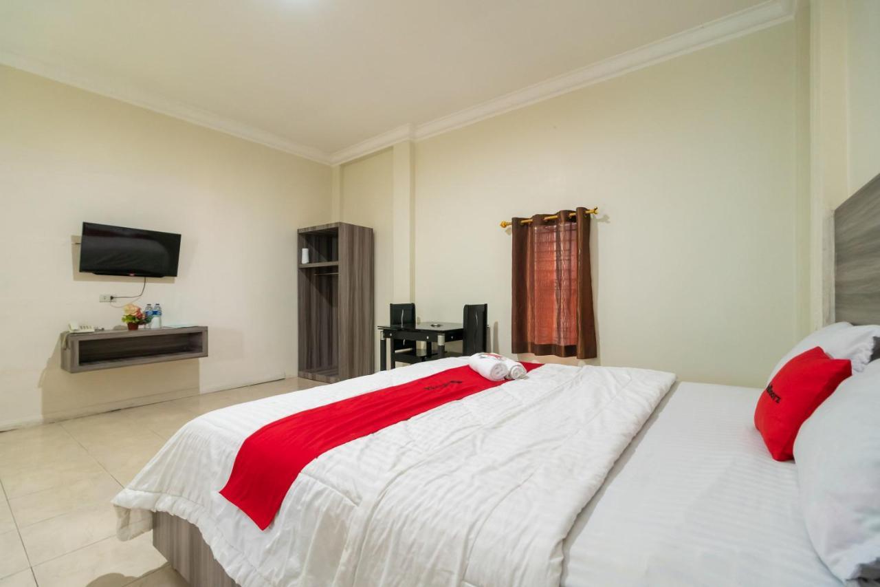 Hotel Reddoorz @ Pematangsiantar Exterior foto