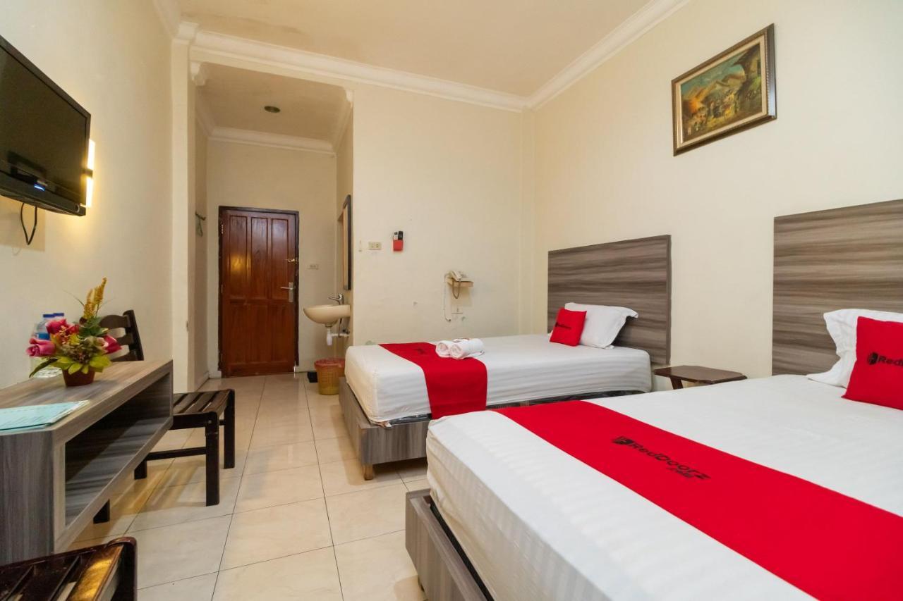 Hotel Reddoorz @ Pematangsiantar Exterior foto